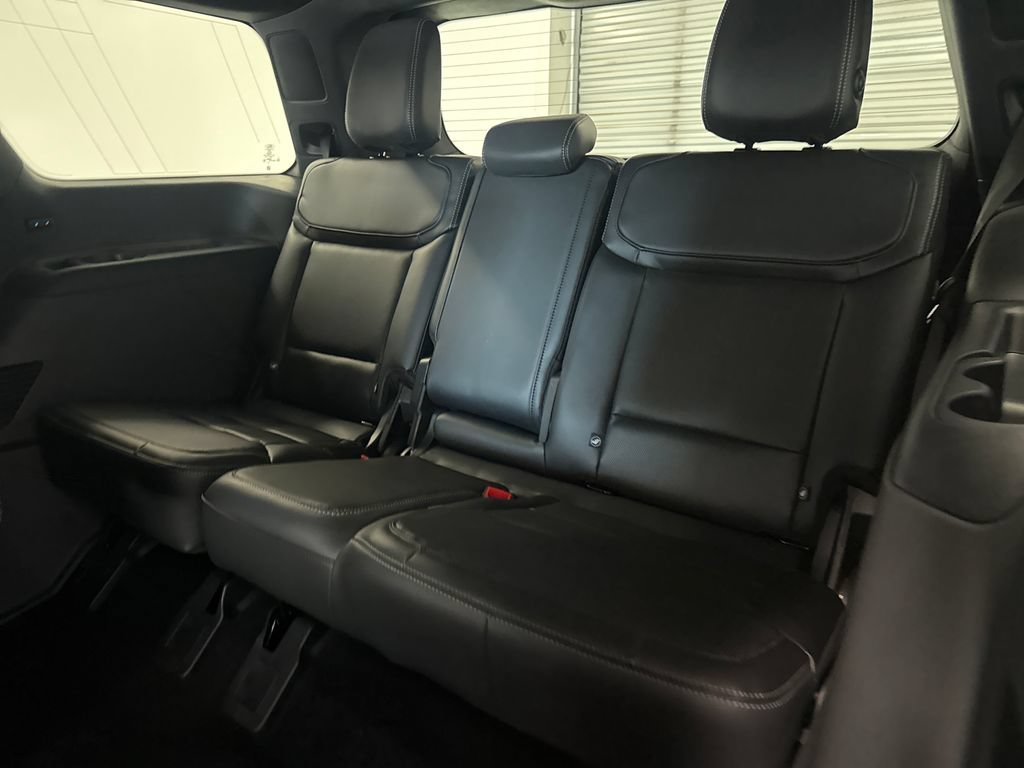 New 2027 Ford Expedition Platinum w/ Stealth Performance Package AWD/4WD image 16