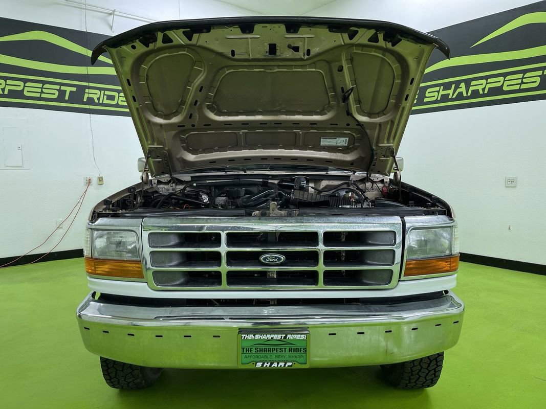 Used 1996 Ford Bronco XLT image 4