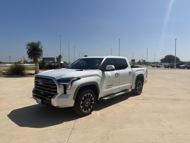 Used 2024 Toyota Tundra Limited w/ Power Package AWD/4WD image 3
