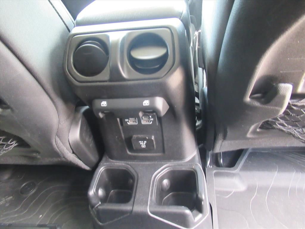 Used 2021 Jeep Gladiator Mojave w/ Trailer Tow Package AWD/4WD image 16