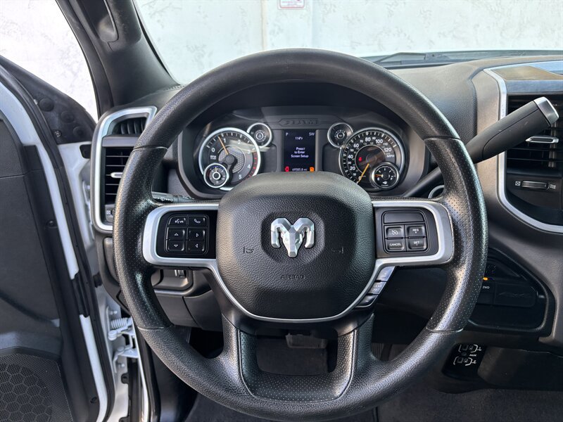 Used 2021 RAM 2500 Big Horn AWD/4WD image 11