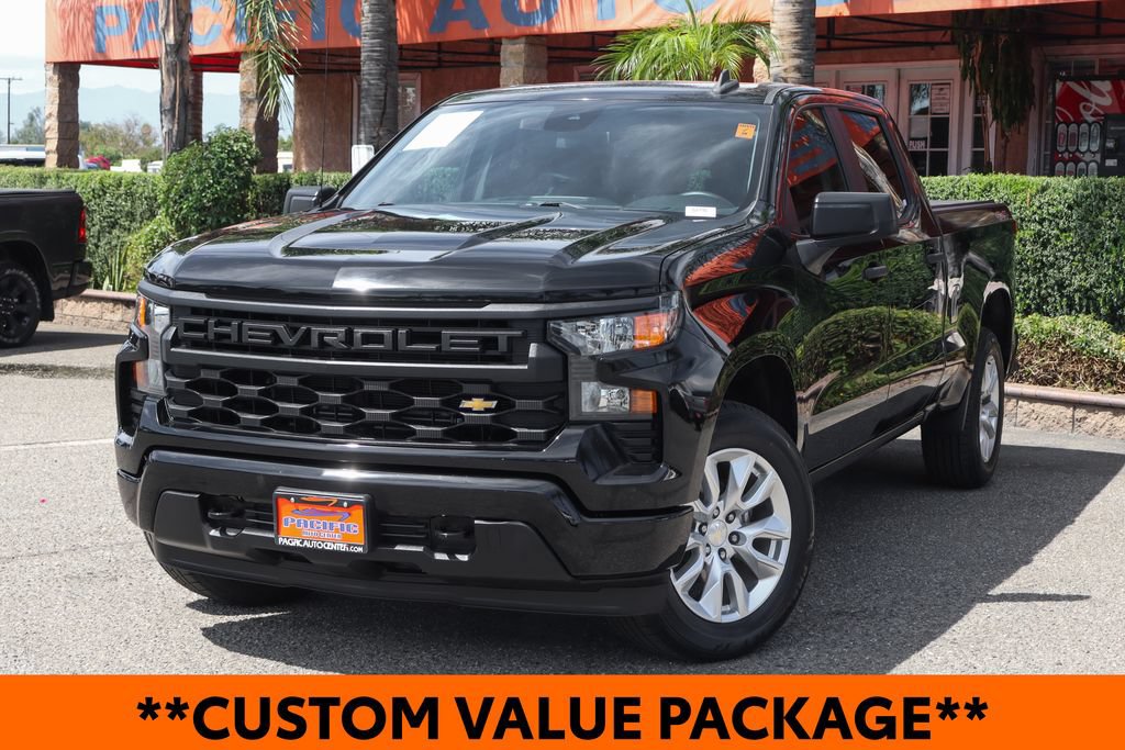 Used 2023 Chevrolet Silverado 1500 Custom AWD/4WD image 4