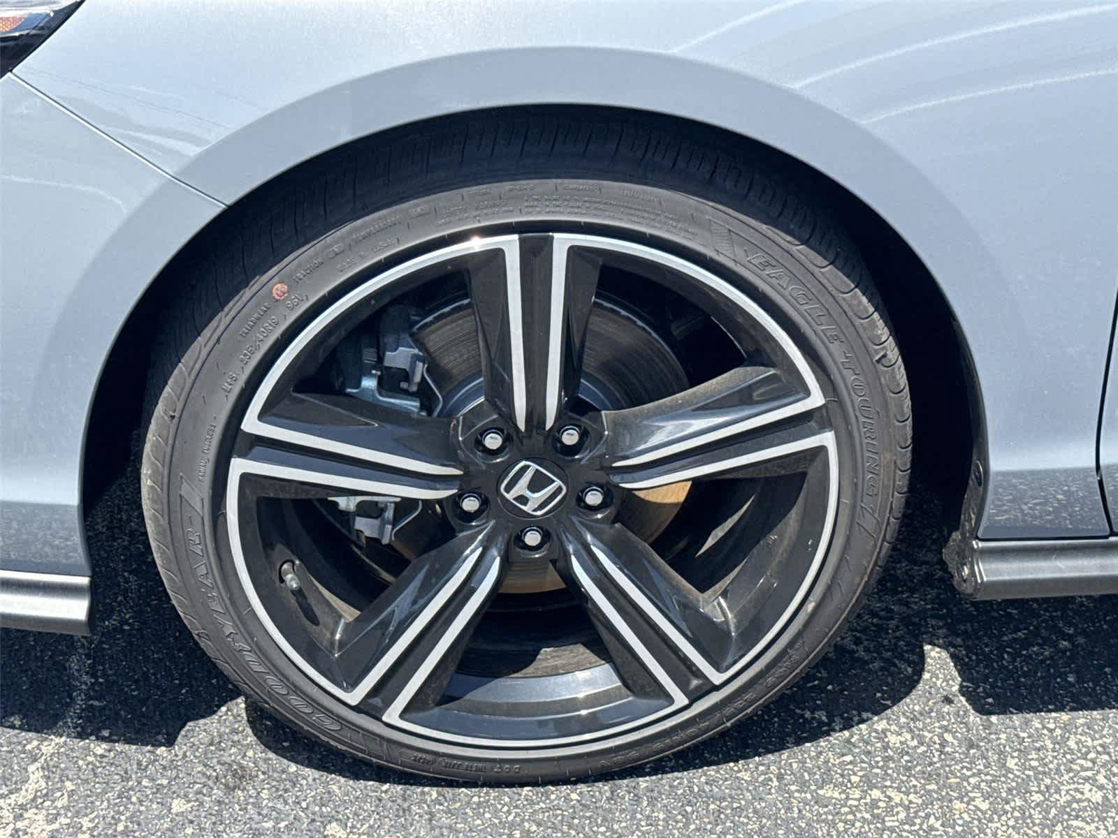 Used 2025 Honda Accord Sport image 11
