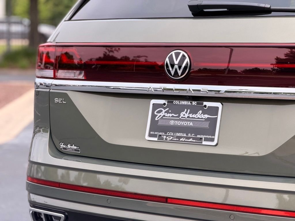 Used 2026 Volkswagen Atlas SEL Premium R-Line AWD/4WD image 16