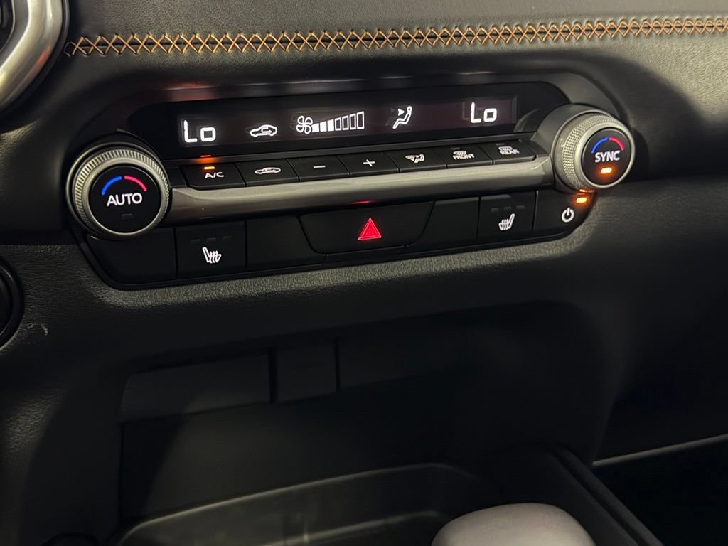 Used 2025 MAZDA CX-50 AWD 2.5 Hybrid w/ Weather Package image 19