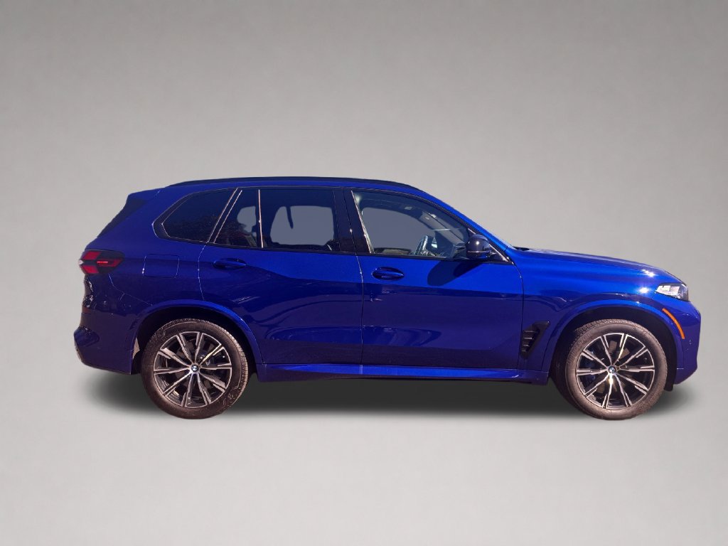Certified 2026 BMW X5 M60i AWD/4WD image 3