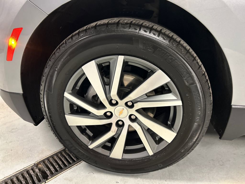 Used 2023 Chevrolet Equinox LT image 9