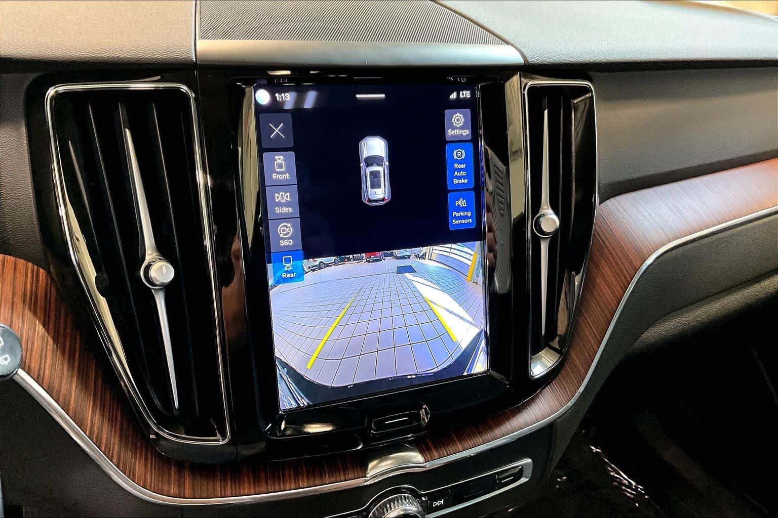 Certified 2023 Volvo XC60 B5 Plus w/ Climate Package AWD/4WD image 28