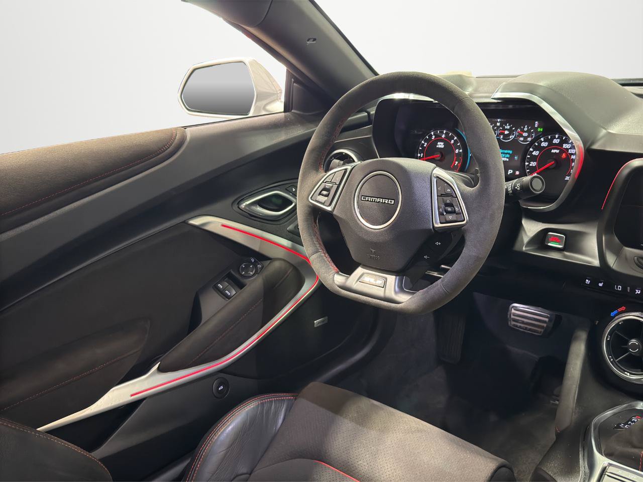 Used 2018 Chevrolet Camaro ZL1 RWD image 16