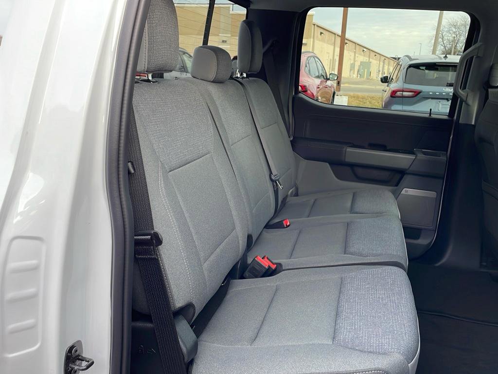 New 2025 Ford F150 XLT w/ Equipment Group 303A High image 34