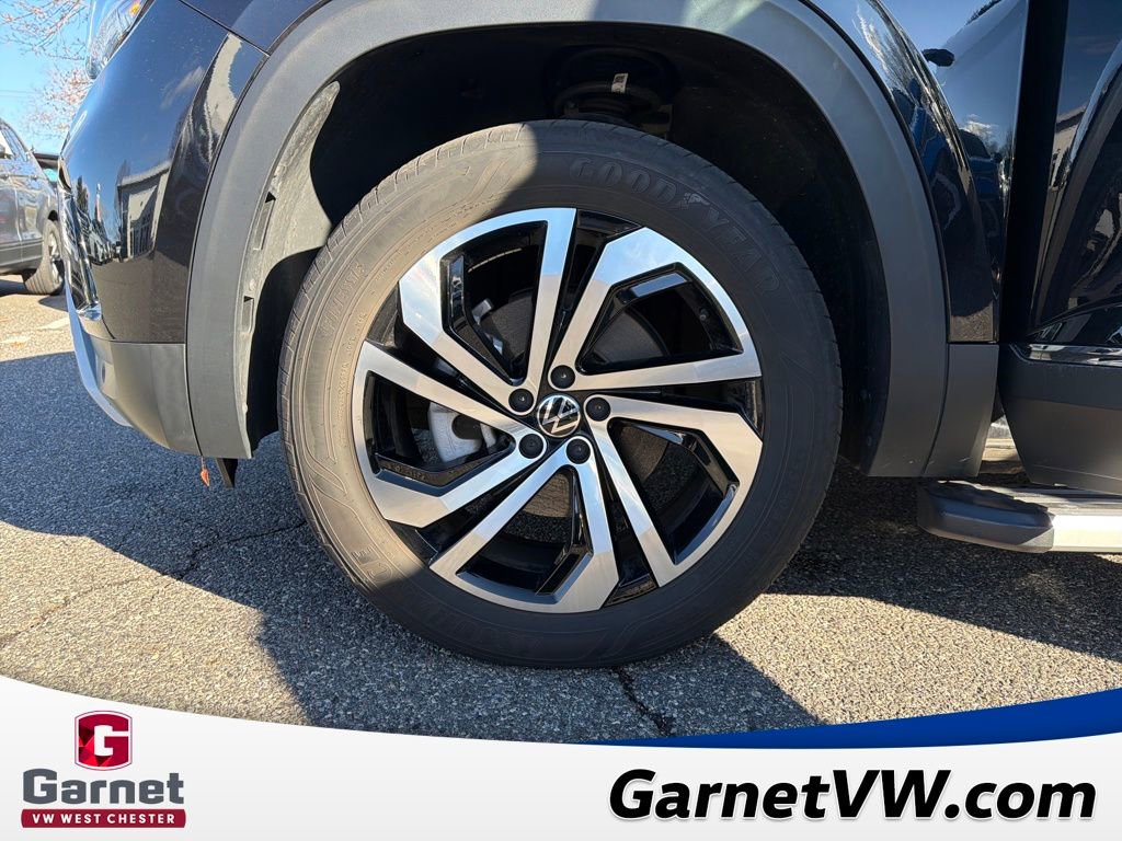 Certified 2023 Volkswagen Atlas SEL image 28