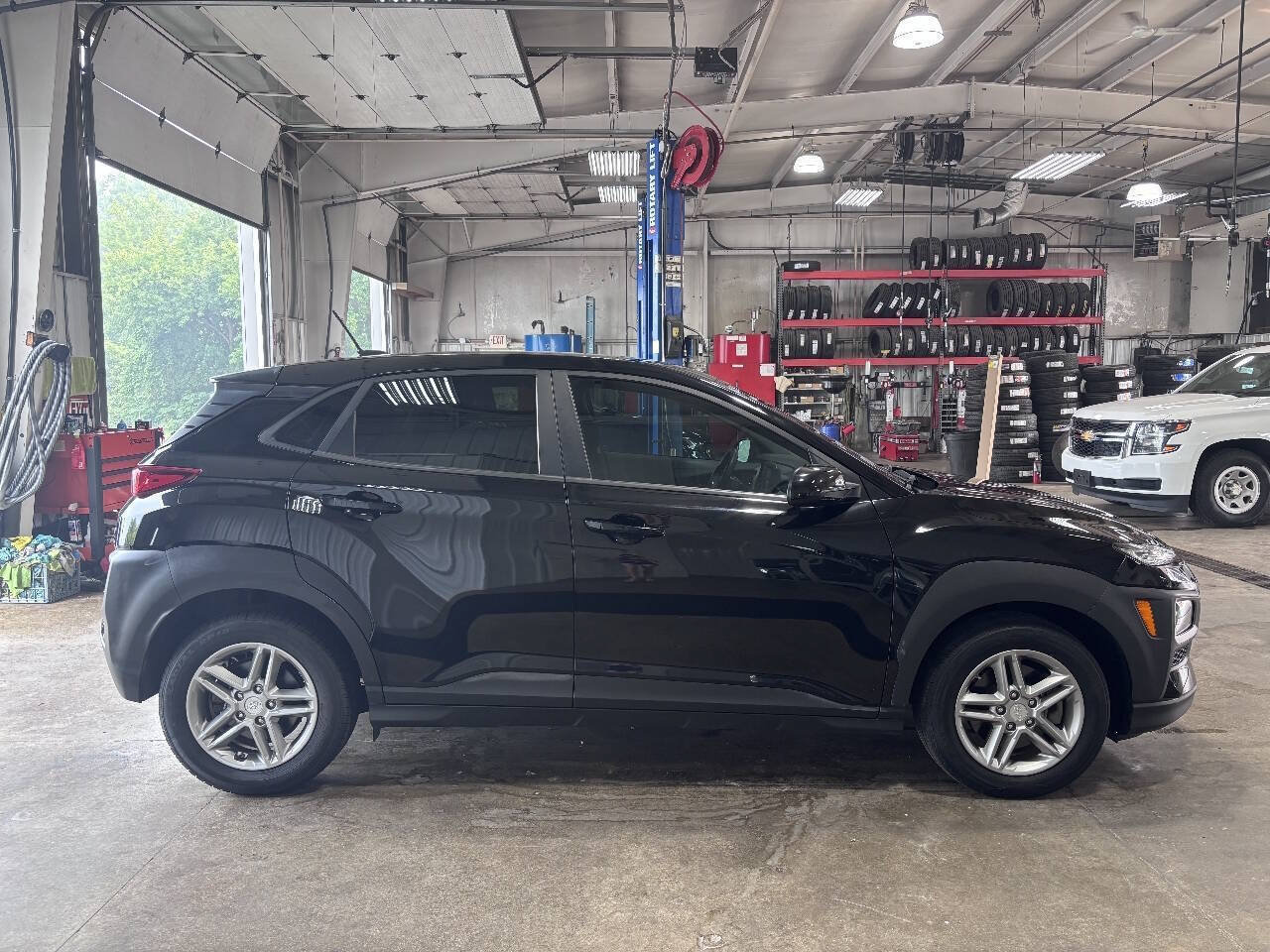Used 2020 Hyundai Kona SE AWD/4WD image 2