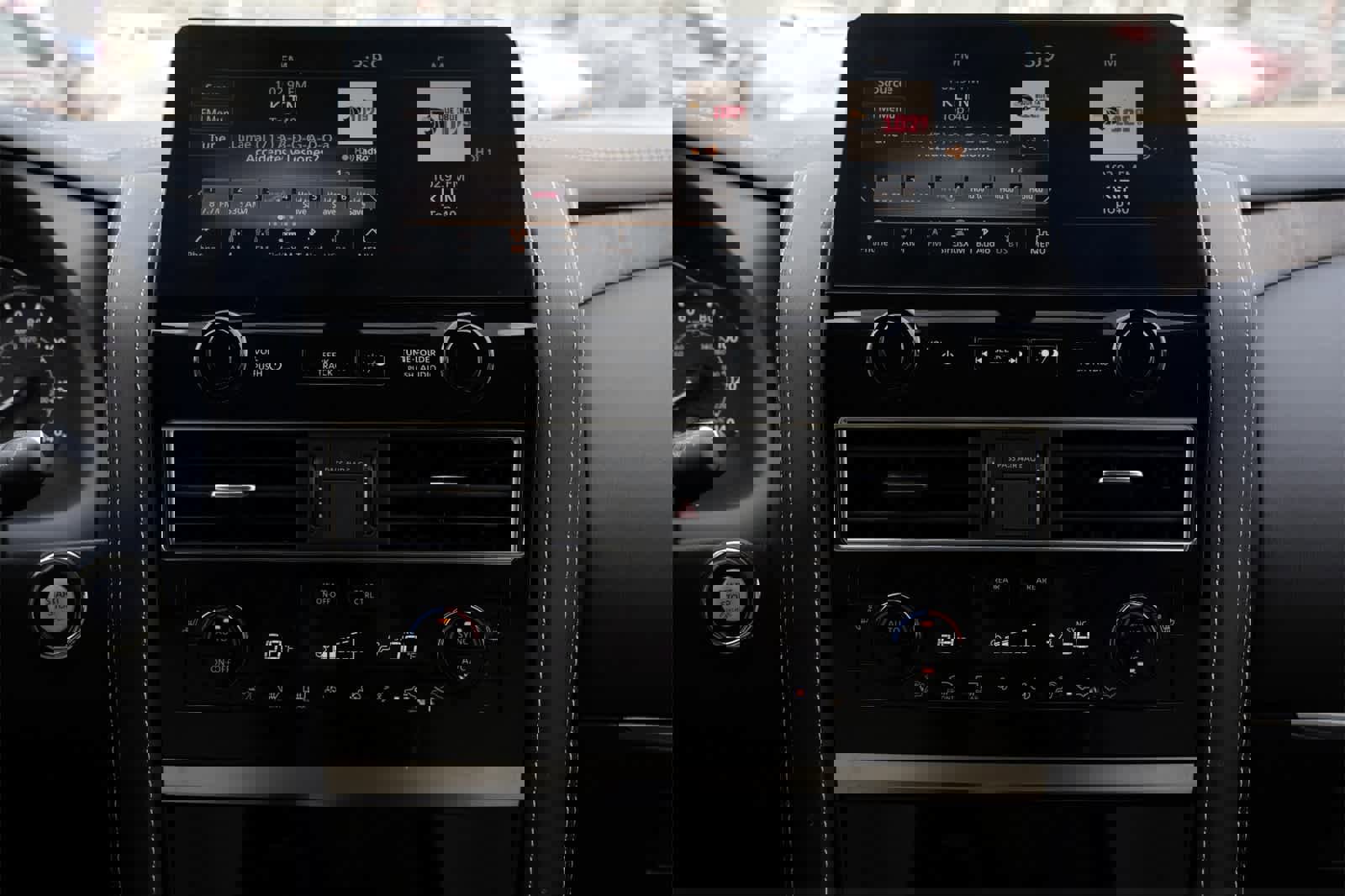 Certified 2024 INFINITI QX80 Premium Select w/ Cargo Package image 13