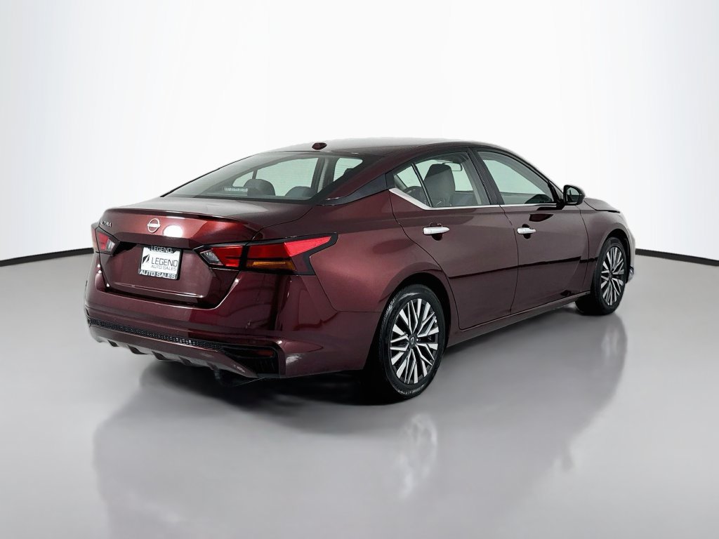 Used 2025 Nissan Altima 2.5 SV FWD image 6