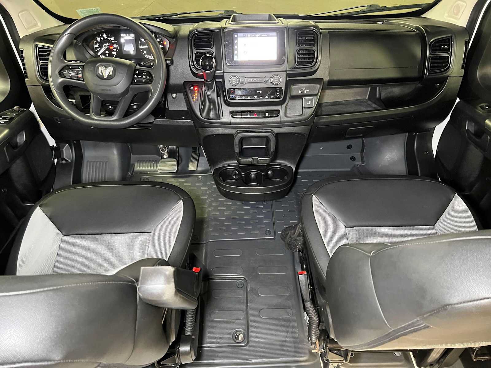 Used 2024 RAM ProMaster 2500 w/ Convenience Group FWD image 36