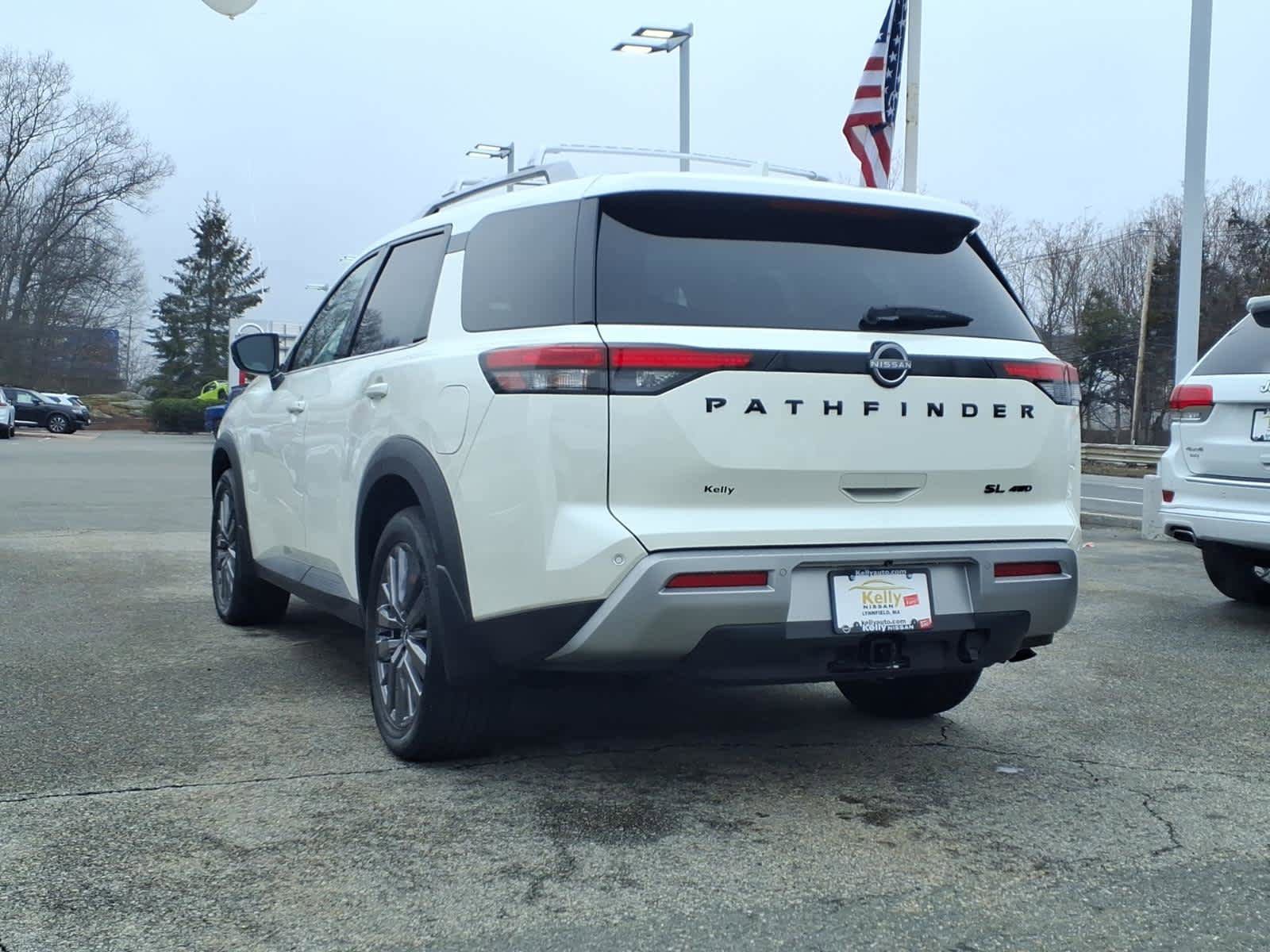 Used 2023 Nissan Pathfinder SL w/ SL Premium Package image 6