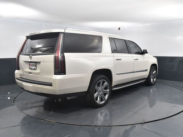 Used 2015 Cadillac Escalade ESV Luxury image 9