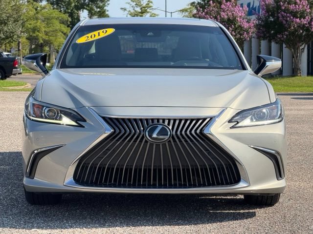 Used 2019 Lexus ES 350 w/ Premium Package FWD image 2