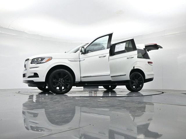 Used 2024 Lincoln Navigator Reserve image 49