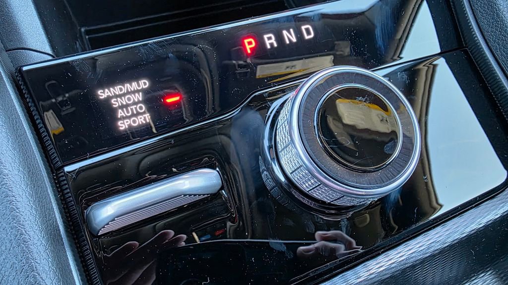 New 2025 Jeep Grand Cherokee Limited w/ Black Appearance Package image 40