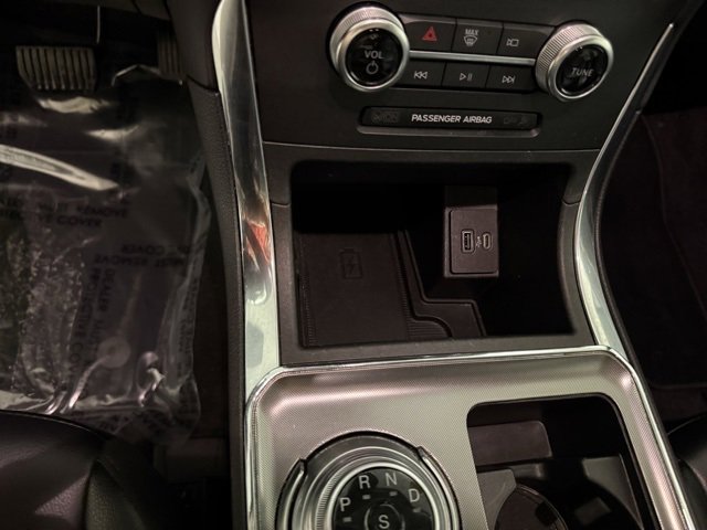 Used 2024 Ford Edge Titanium image 27