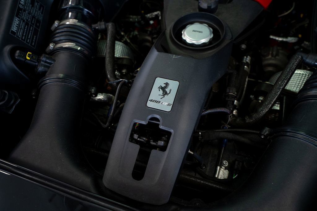 Used 2019 Ferrari 488 GTB image 59