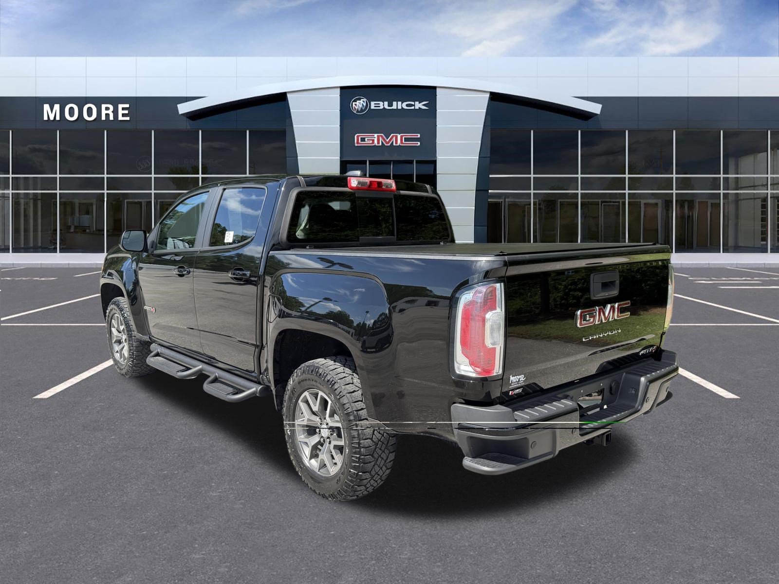 Used 2022 GMC Canyon AT4 w/ Trailering Package AWD/4WD image 5
