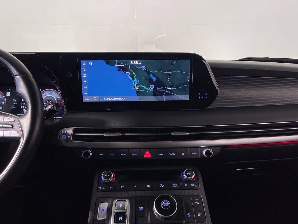 Certified 2024 Hyundai Palisade Limited FWD image 16