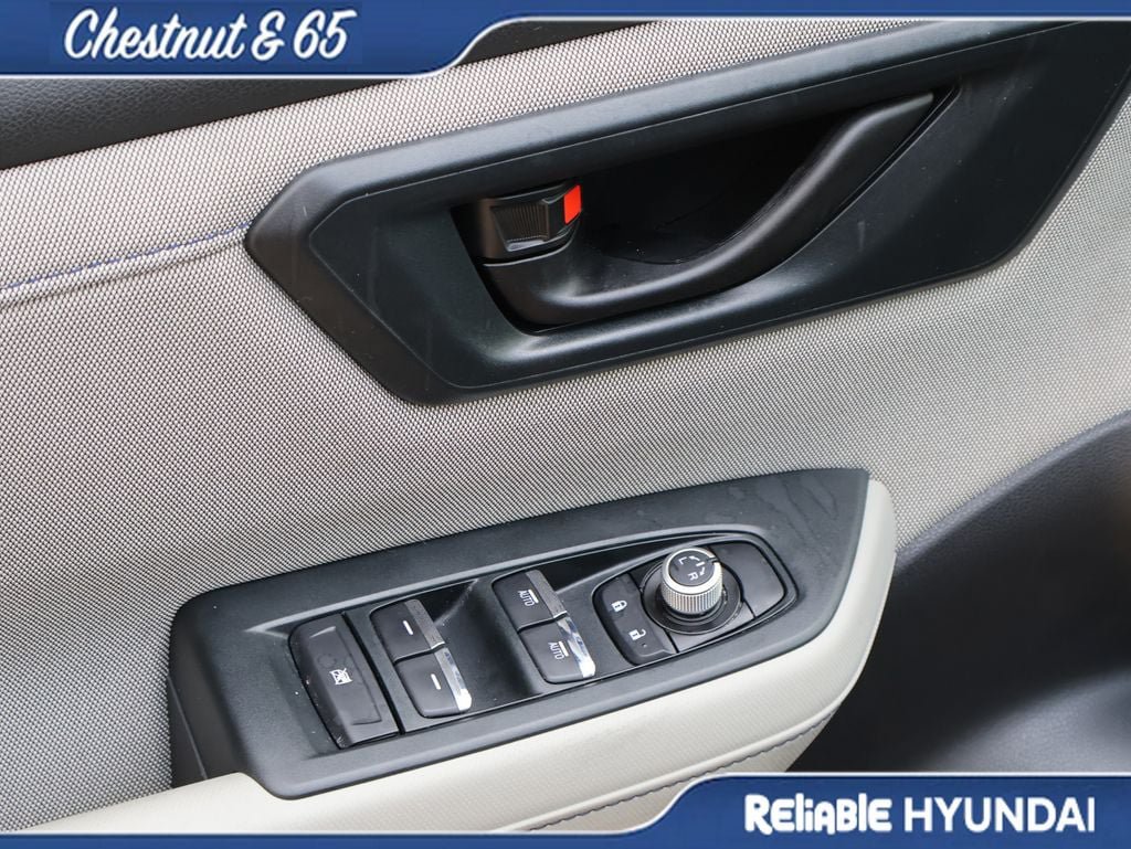 Used 2025 Subaru Forester Premium AWD/4WD image 21
