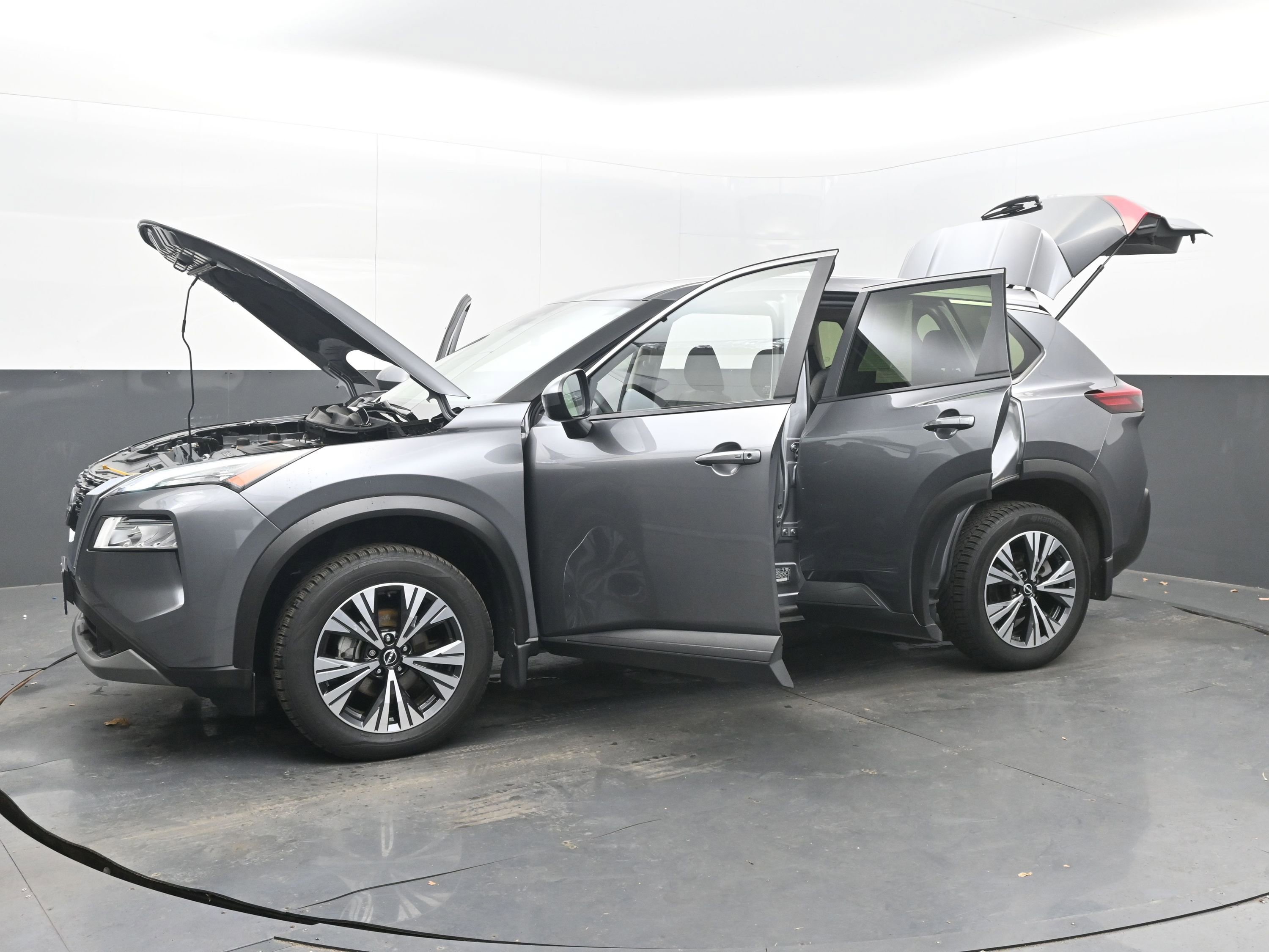 Certified 2023 Nissan Rogue SV image 40