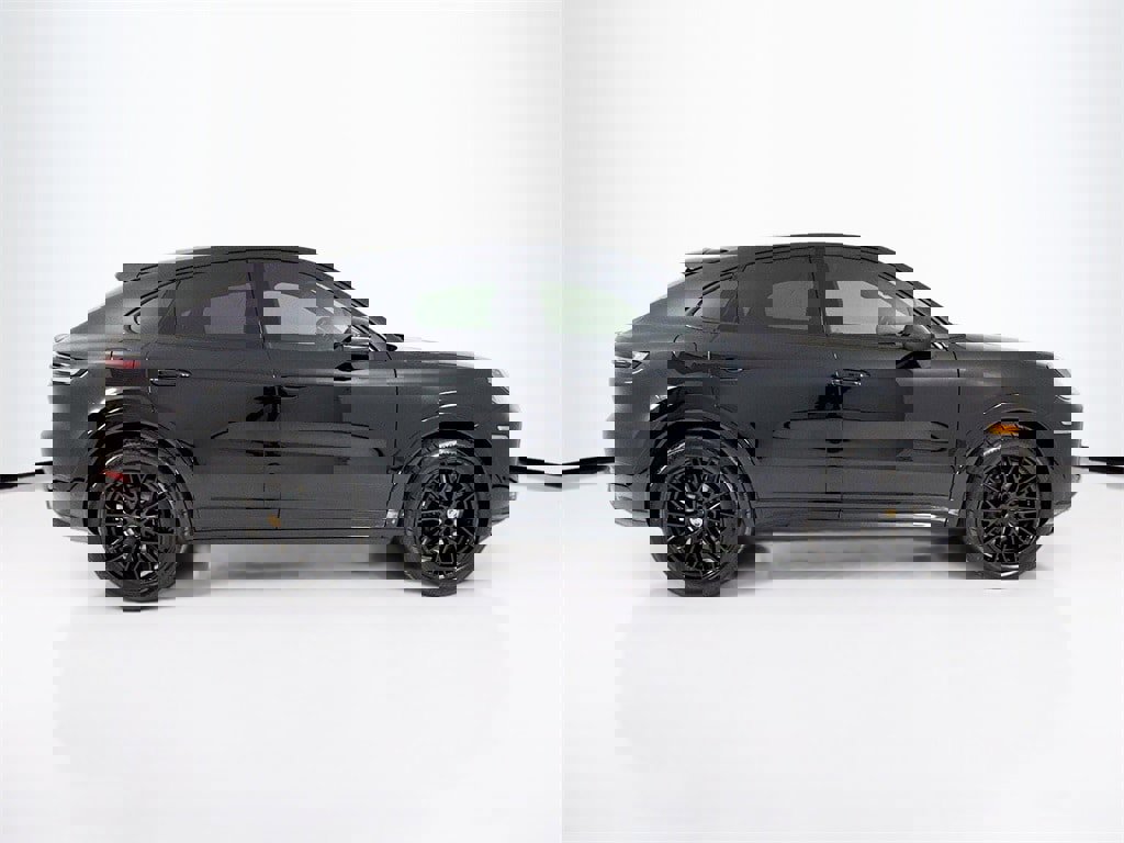 New 2026 Porsche Cayenne image 8