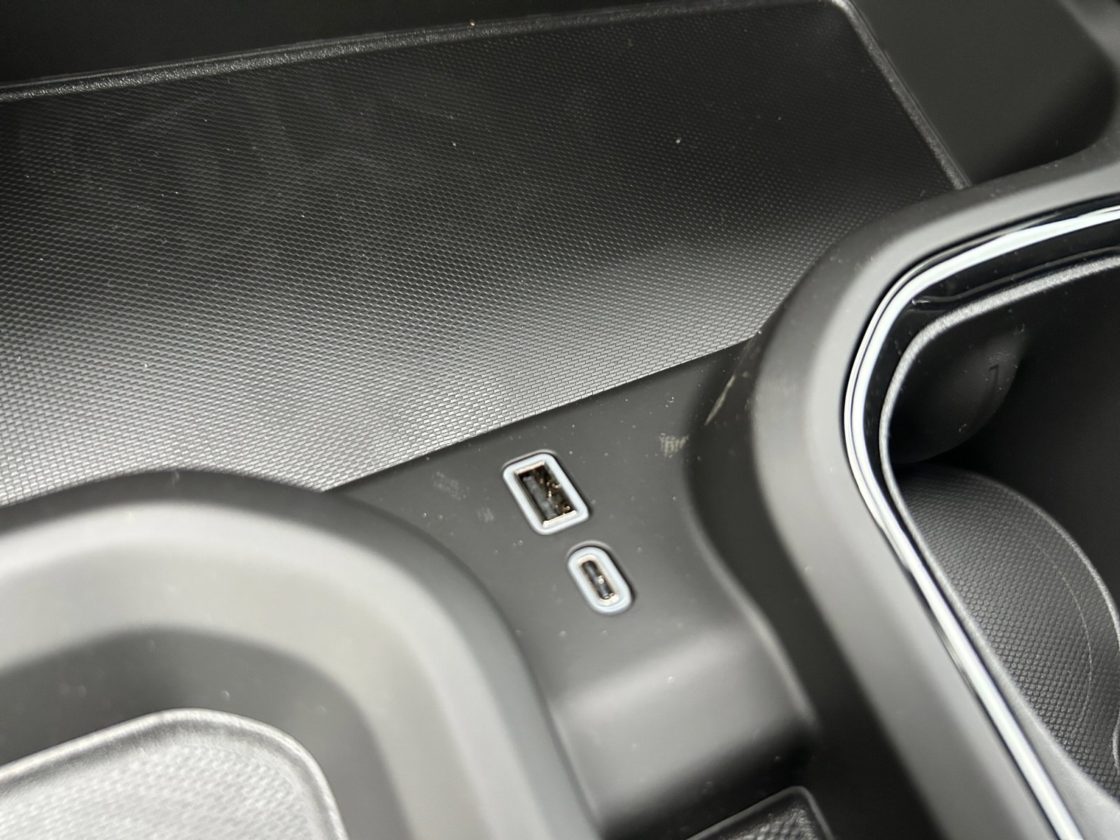 New 2026 GMC Sierra 2500 AT4 w/ AT4 Premium Plus Package image 21