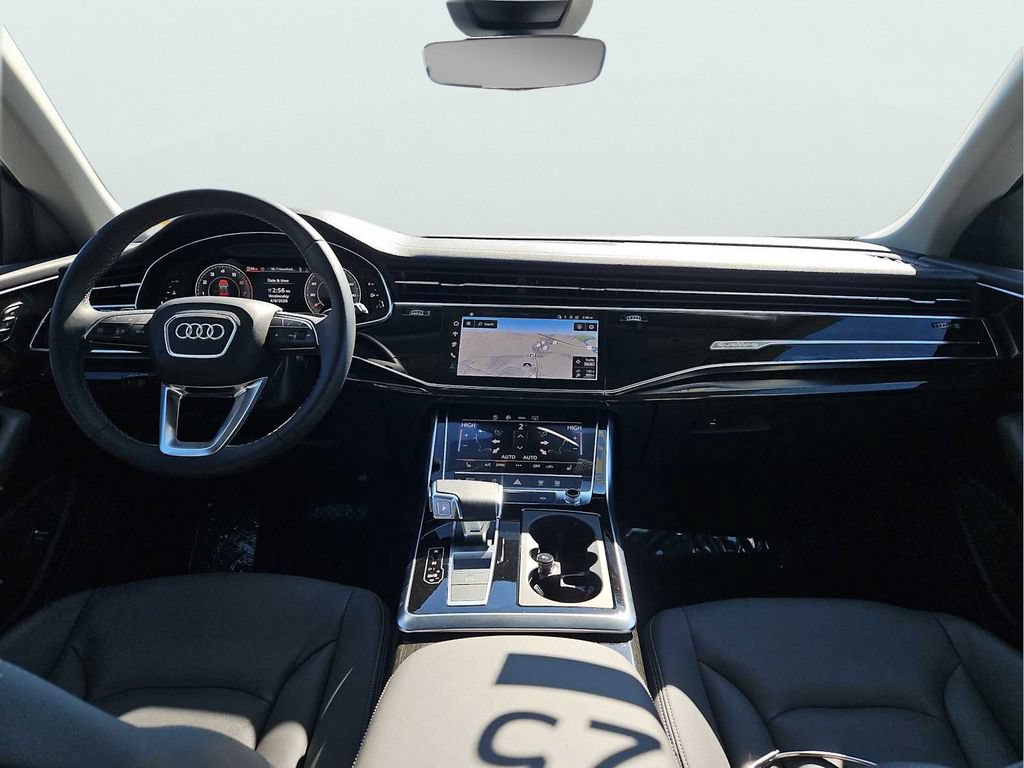 Certified 2025 Audi Q8 Premium AWD/4WD image 32