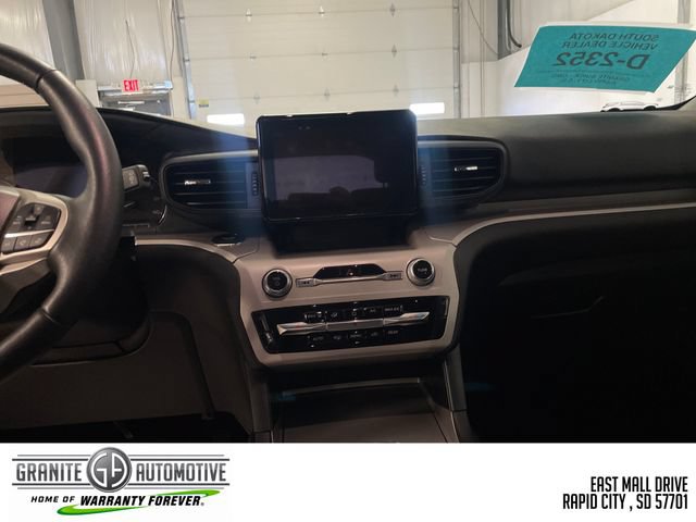 Used 2023 Ford Explorer XLT AWD/4WD image 23
