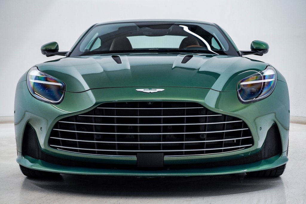 Used 2024 Aston Martin DB12 Coupe image 5