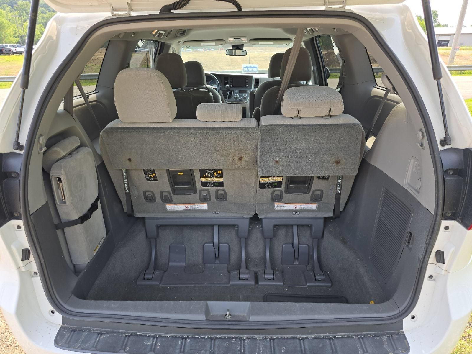 Used 2018 Toyota Sienna LE FWD image 20