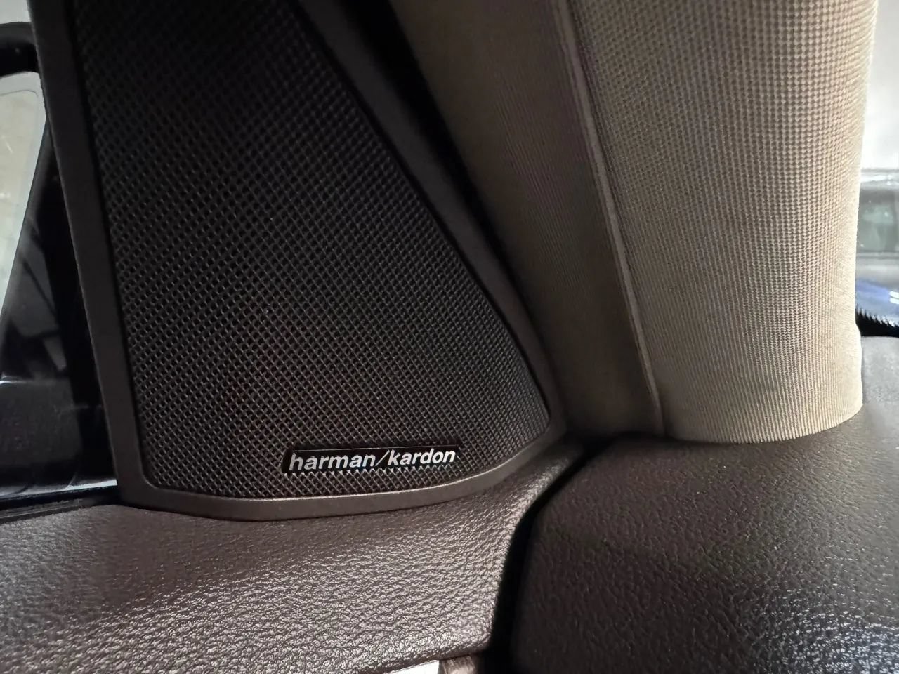Used 2013 Mercedes-Benz E 350 4MATIC Sedan image 20