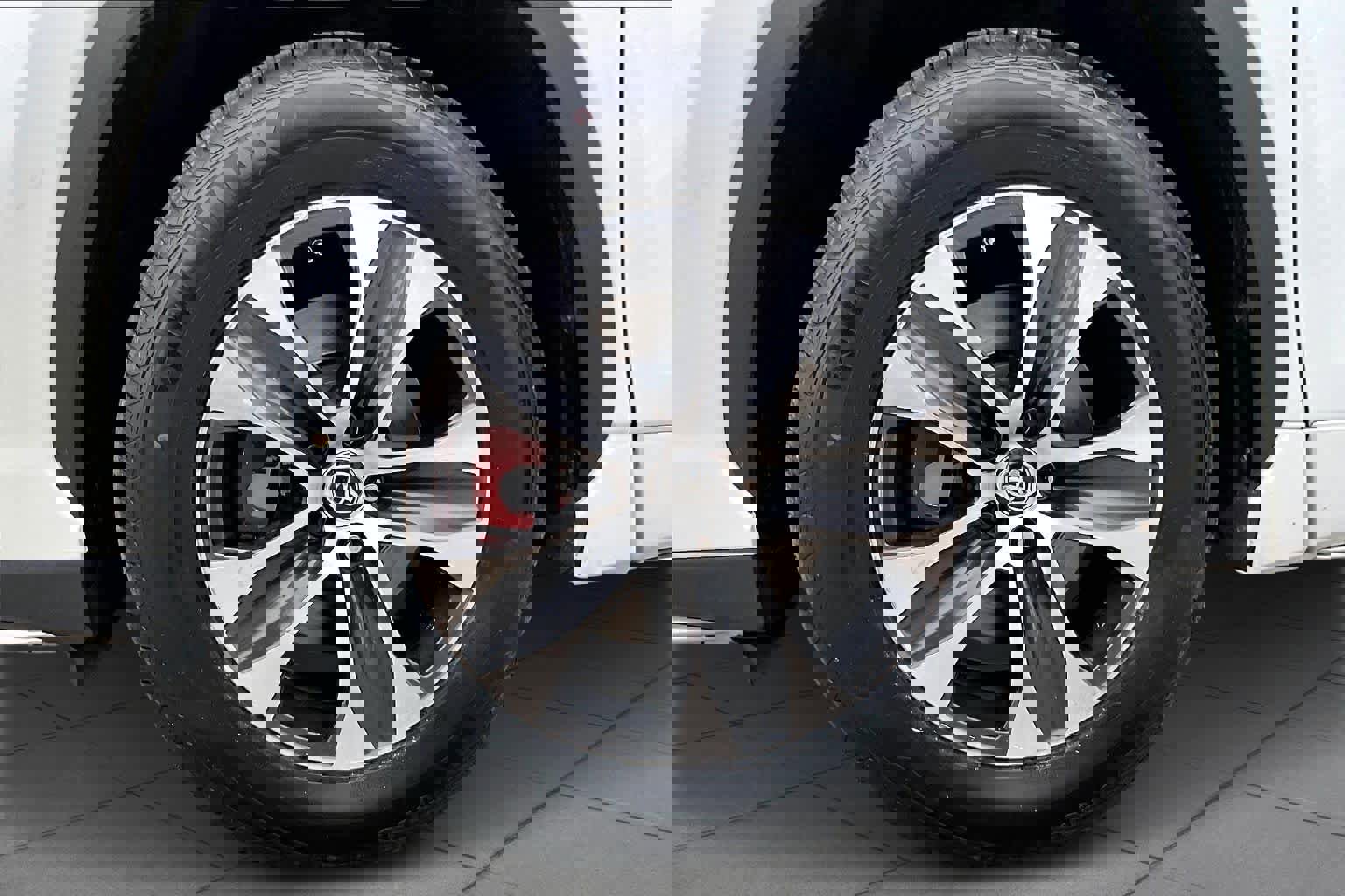 Used 2023 Toyota Highlander XSE image 10