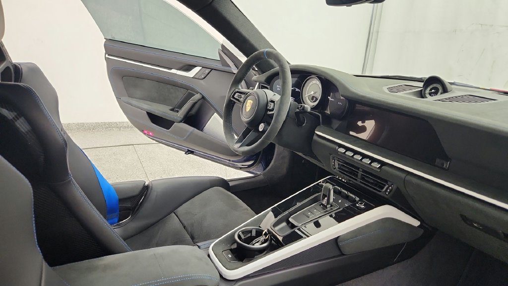 Used 2024 Porsche 911 Dakar AWD/4WD image 50