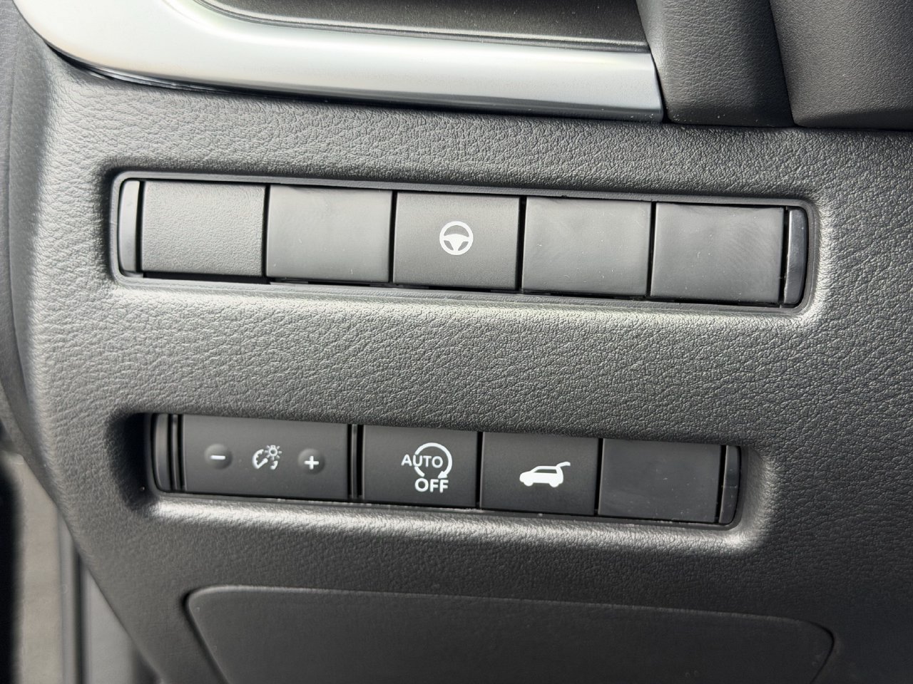 New 2026 Nissan Rogue Dark Armor FWD image 16