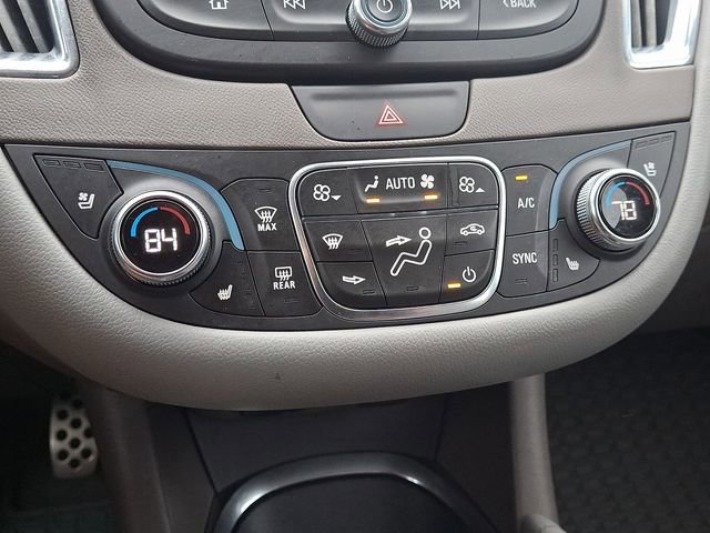 Used 2017 Chevrolet Malibu Premier w/ Driver Confidence Package image 15