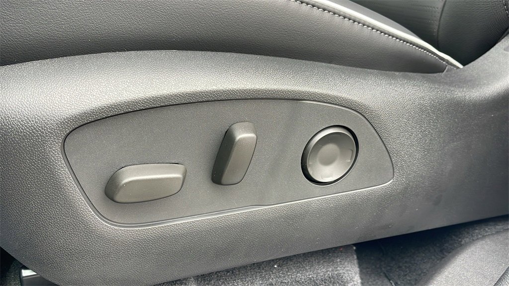 New 2026 Buick Enclave Sport Touring w/ Power Package image 11