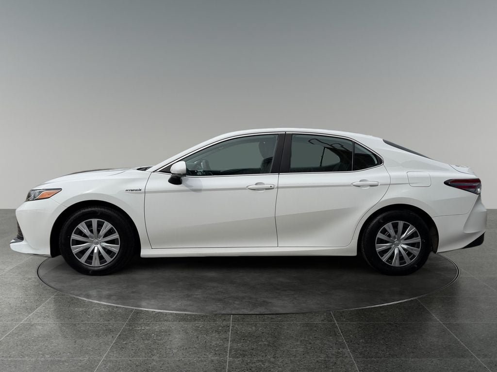 Used 2020 Toyota Camry LE FWD image 5