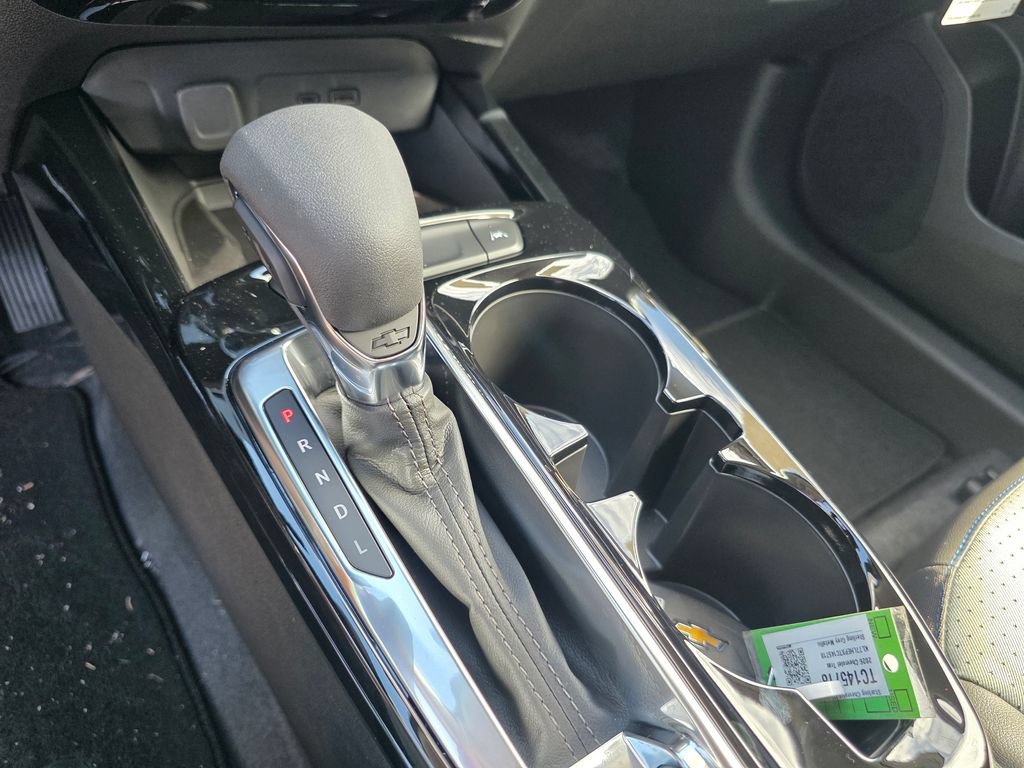 New 2026 Chevrolet Trax LT w/ Sunroof Package FWD image 12