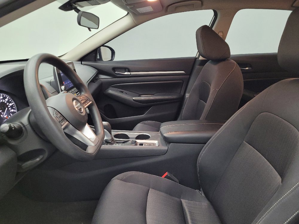 Used 2022 Nissan Altima 2.5 SV image 17