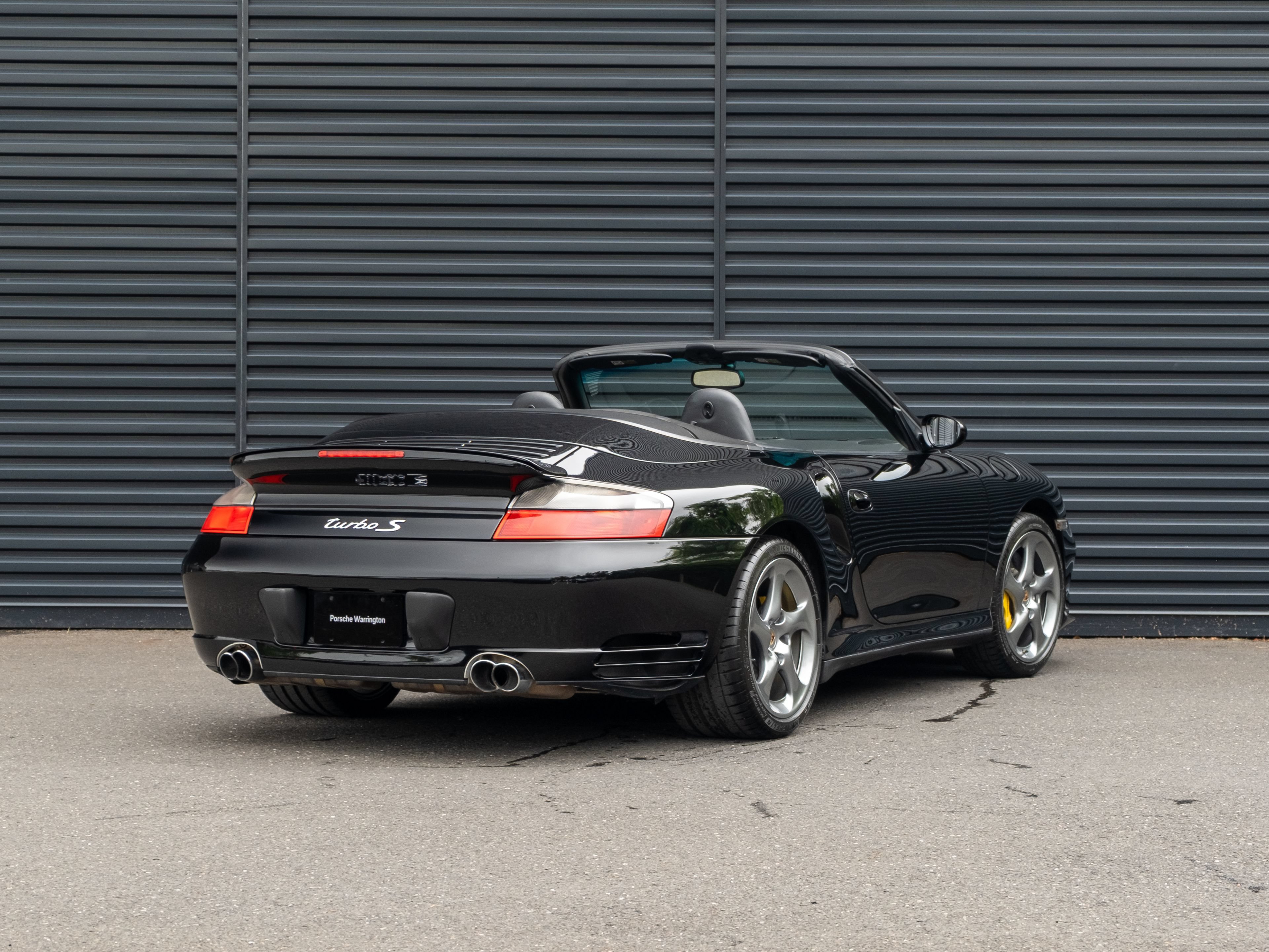 Used 2005 Porsche 911 Turbo AWD/4WD image 8