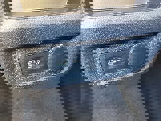 Used 2022 Volkswagen Tiguan SE R-Line image 12