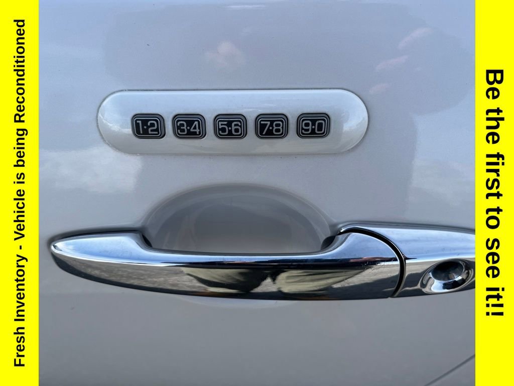 Used 2012 Lincoln MKZ AWD image 30