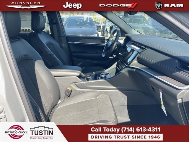 New 2027 Jeep Grand Cherokee Altitude AWD/4WD image 56