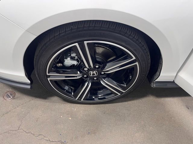 Used 2025 Honda Accord Sport image 29